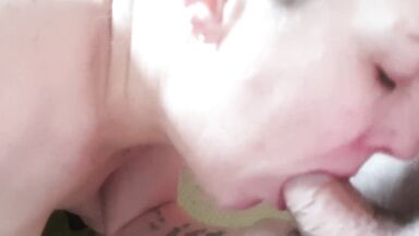 che ne dici di una creampie per il weekend ;) - 3 image