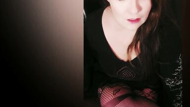 Hawt Neighbour Smokes & Milks her large breasts for u!