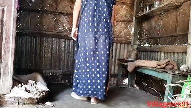 Clining Filds With Wife Shared And Fuck Outdoor (Villagesex91 Tarafından Resmi Bölüm) - 2 image
