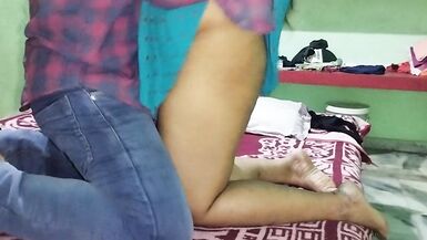 Paros ki Bhabhi ko Ghar Bulakar Choda.