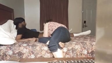 Wench Wife sucks BBC during the time that white hubby in washroom - 8 image