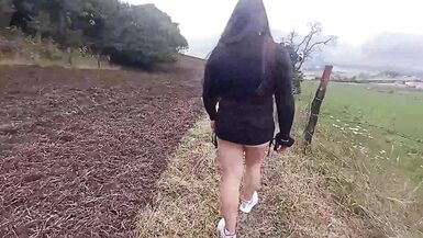 Ricattare la mia matrigna Lho scoperta mentre ingoiava il cazzo di un alleato del mio vecchio ragazzo Ora questa bambina è la mia donna nella foresta Questa bambina si lascia registrare e si scopa il sedere, le chiappe e il bottino nella giungla della Col - 12 image