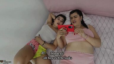Bisex stepsisters receive lascivious watching a lesbo episode - Porn in Spanish