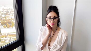 La secrétaire a sucé le serveur