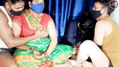 Desi india sister-in-laws duro joder por la uno y la otro stepbrothers conjuntamente dos hotties - 2 image