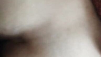 Ho trapanato una giapponesina in tubo flessibile sul suo lettino da giorno mentre il suo coniuge lavorava. - 13 image