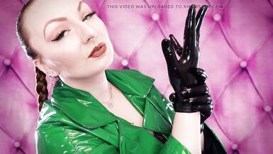 ASMR clip : nitrile gloves and oil - fetish Glaminatrix Arya Grander - great relax hawt sounding POV