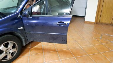Large arse wife cuckolding with intimate mechanic - 3 image