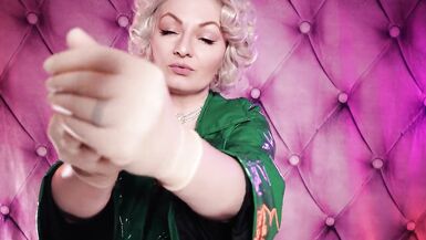 ASMR: lateks tıbbi eldivenler ve yeşil PVC ceket - i pin up anne Glaminatrix Arya Granderı becermek istiyorum - ücretsiz vid - 15 image