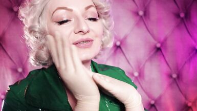 ASMR: latex medical gloves and green PVC coat - hawt pin up mother I'd like to fuck Glaminatrix Arya Grander - free vid