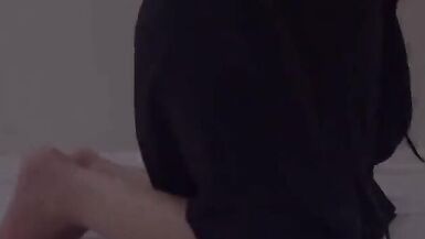 Je naurais pas dû faire confiance à ma femme infidèle qui avait un gros gazon et de grosses mangues, cette fille a été fécondée par un massothérapeute. - 2 image