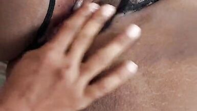 REAL AMETURE LASCIVIOUS WIFE'S JUICY SLIT LICKING DURING THE TIME THAT BANGING WITH SEX-TOY - 3 image