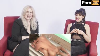 Lezbiyen Porno İzleyen Güzeller - 11 image