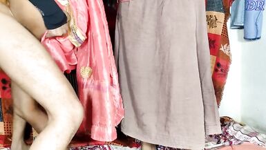 Desi Indian Bhabhi Ne Saree Pahanker Apni Bur Apne Boyfriend Se Chudwai - 15 image