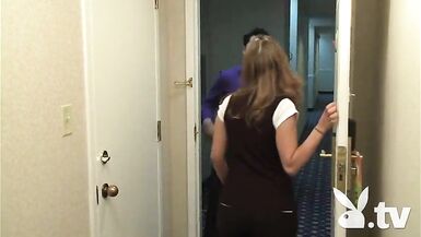 The guy nexxt door S02E02 - 12 image