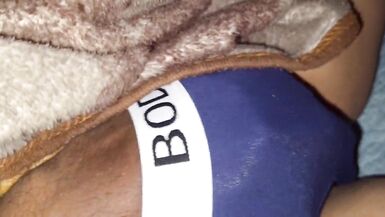 Ich bin deine Stiefmama! Mein Stiefsohn besucht mich nachts und lässt meine Vagina lecken - 2 image