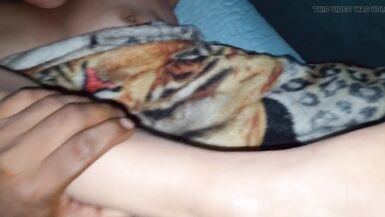 Ich bin deine Stiefmama! Mein Stiefsohn besucht mich nachts und lässt meine Vagina lecken - 8 image