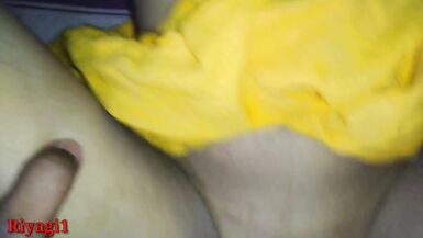 Fresh Indian pretty Non-Professional 1st time Desi sex