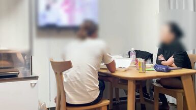 Echte nicht-professionelle japanische intime Episode zu Hause während der Zeit, in der ihr Ehepartner weg ist, glamouröse ältere Frau 52 - 12 image