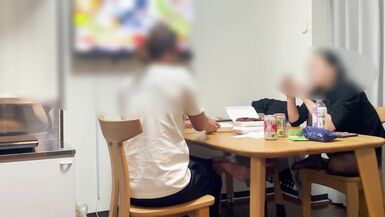 Echte nicht-professionelle japanische intime Episode zu Hause während der Zeit, in der ihr Ehepartner weg ist, glamouröse ältere Frau 52 - 6 image