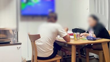 Episodio Intimo Japonés Real No Profesional En Casa Durante El Tiempo Que Su Esposo Está Ausente, Mujer Mayor Glamorosa 52