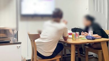 Echte nicht-professionelle japanische intime Episode zu Hause während der Zeit, in der ihr Ehepartner weg ist, glamouröse ältere Frau 52 - 9 image