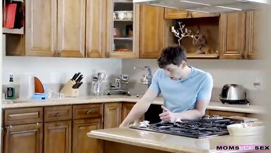 Brandi Love Catches Step Siblings & Joins in - 7 image