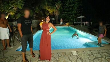 ¡Fiesta pervertida en la Villa Porno! ¡Mi ano es para todos! ¡Libre elección de apertura! - 1 image