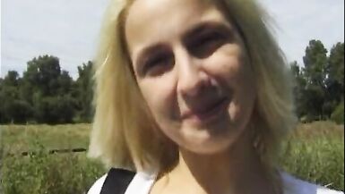 deutscher porno produzent bumst alles was ihm vor die kamera laeuft - 12 image