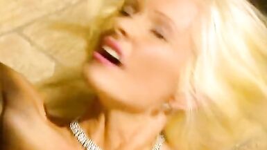 Anal outdoors with breasty golden-haired-classic - 7 image