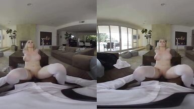 Housewife Christie Taking Vacuum Seller's BBC On BaDoinkVR - 14 image