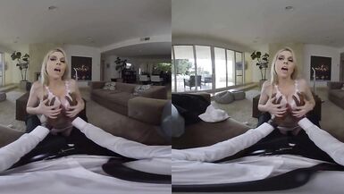 Housewife Christie Taking Vacuum Seller's BBC On BaDoinkVR - 6 image