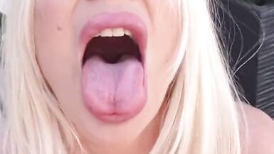 Fan taking pictures during photoshoot & then POV Blow Job and cum drink! - 10 image