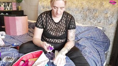 mother I'd like to fuck And Her toys - 13 image