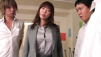 Japanese DOXY RECEIVES STUFFED TO A EJACULATION AFTER GETTING BODY PAINT ON