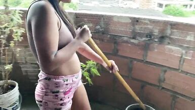 I fuck with my stepsister on the balcony when we were fixing the plants - 3 image