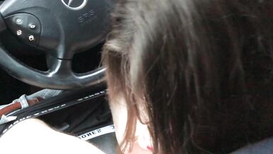 Non-Professional wife sucks dick in the car and drink cum - 12 image