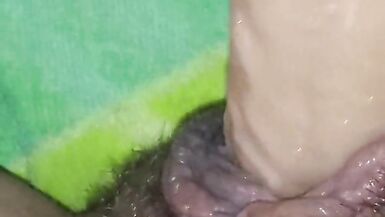 Delia eccitatissima con il mio cazzino e cazzone,in primissimo piano - 8 image