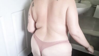 Naked Spring Cleaning - 5 image