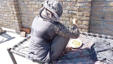 After bath -- desi cleaning vlog -- Pak desi vlogs -- daily routine vlog -- Daily home cleaning vlog - 15 image