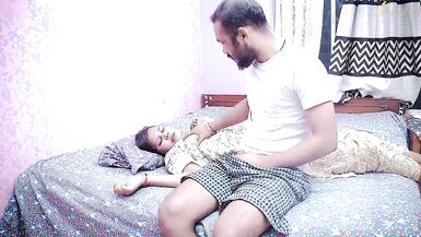 Makan malik ne kari apni naukar ki jamkar chudai - 5 image