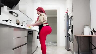 my slut big ass stepmom caught me watching at her ass - 13 image