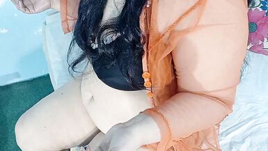 bigg boobs indian bbw my stepmom tity fucked her golden tits with my big cock head - 7 image