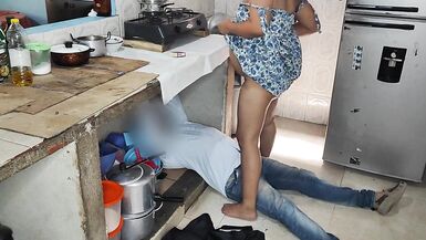 Pregnant wife invites neighbor to fix her gas stove