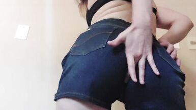 big ass latina trying on her shorts collection - 11 image