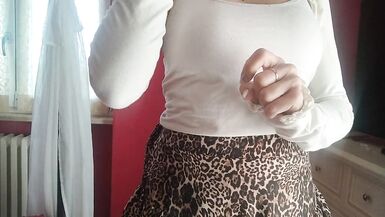 Una dottoressa formosa controlla se sai già come eiaculare - 5 image