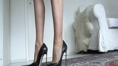 Des jambes parfaites et des talons hauts