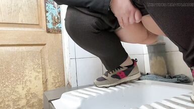 Terrible public toilet, quick piss and queue outside the door - 6 image