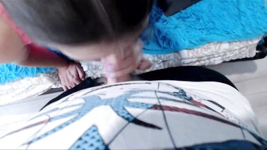 I know how to suck cock and fuck my pussy with a dildo