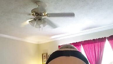 Who Doesn't Like A Little Head ? - 5 image